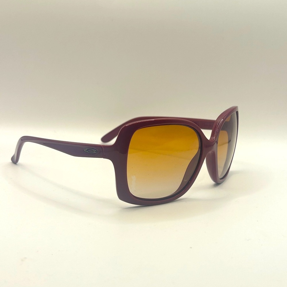 Vintage Oakley Beckon Sunglasses 009125-05